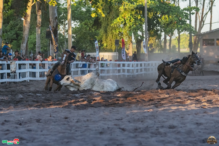 VAQUEJADA EDGARD NETO 2024 – FOTO QUEAGITO – 3DIA Z50 (71) Sucesso absoluto 100 Parea e Jander Martins na 19ª Vaquejada do Parque Edgard Neto 105