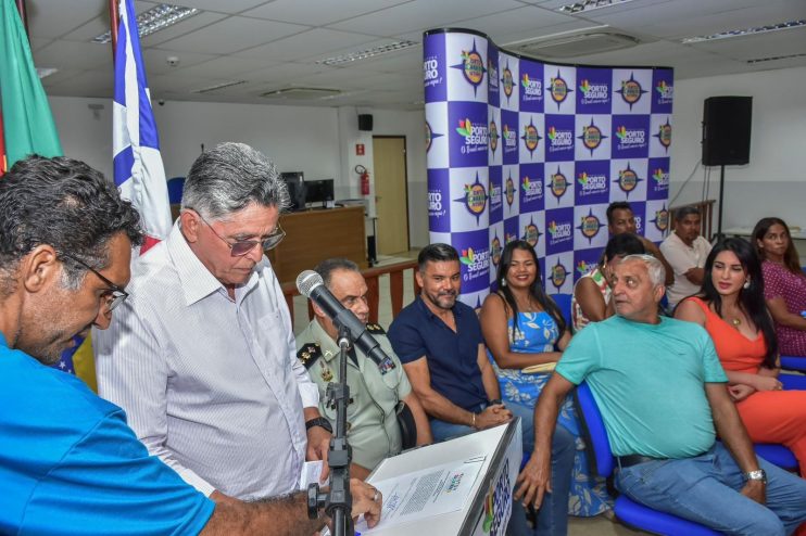 Prefeito Jânio Natal participa da posse dos novos conselheiros tutelares de Porto Seguro 17