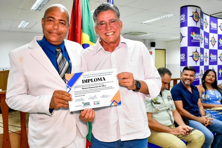 WhatsApp Image 2024-01-11 at 10.39.11 Prefeito Jânio Natal participa da posse dos novos conselheiros tutelares de Porto Seguro 14