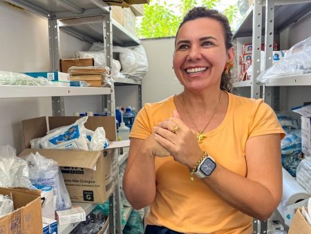 Prefeita Cordélia Torres inspeciona equipamentos públicos em requalificação no distrito da Colônia 10