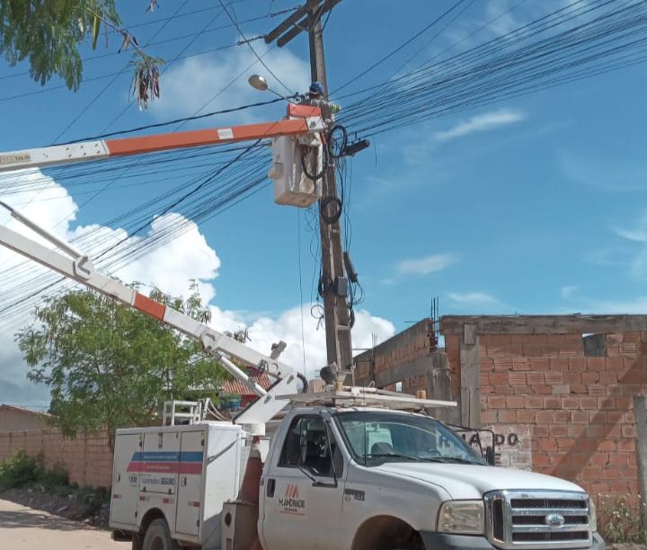 Ações de reparos e modernização da iluminação pública avançam em Porto Seguro 7