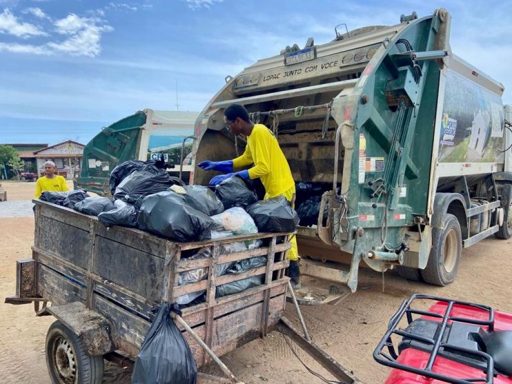 Operação Verão de limpeza pública em Caraíva segue a todo vapor 10