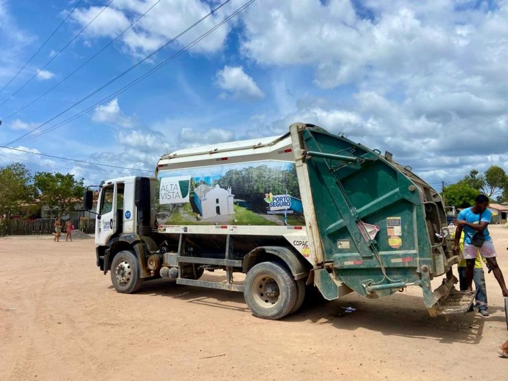 Operação Verão de limpeza pública em Caraíva segue a todo vapor 8