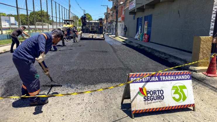 Asfalto chega à Rua José Fontana, no Baianão 14