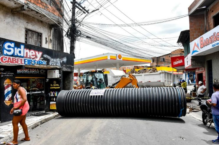 Prefeitura realiza intervenções para evitar alagamentos no Buraco da Gia 15