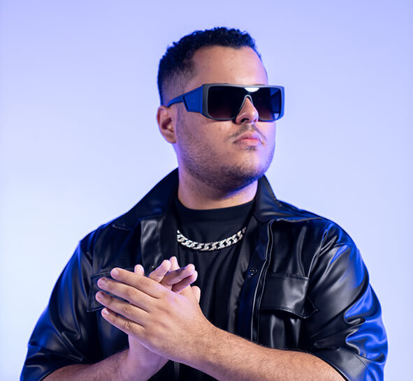 O Cantor Baiano Caio Santiago Lança mais uma música chamada “Tanto”. O Cantor Baiano Caio Santiago Lança mais uma música chamada "Tanto". 4