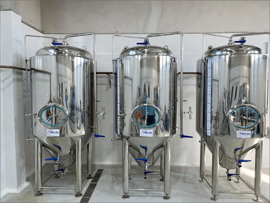 Foi inaugurada em Eunápolis a Boni Cervejaria, primeira fabricação de cerveja e chopp nesta cidade 6