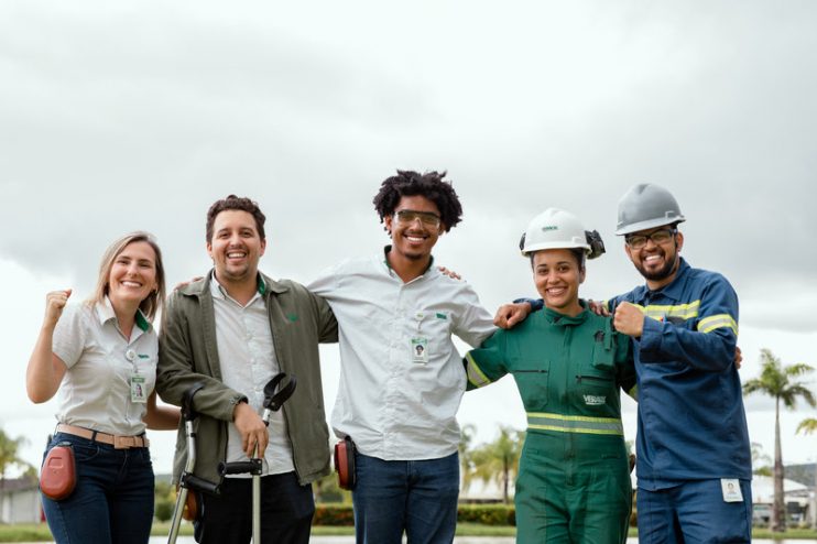 Veracel alcança pela sexta vez consecutiva a certificação Great Place to Work (GPTW) Veracel alcança pela sexta vez consecutiva a certificação Great Place to Work (GPTW) 4