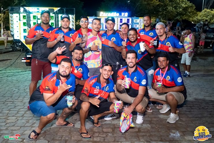 Bloco Risca Chão é sucesso absoluto no Salto Folia 2024, com a banda Trivelada 37