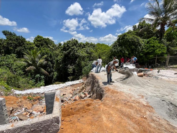 Obra de drenagem no bairro Juca Rosa recebe inspeção da prefeita Cordélia Torres 13
