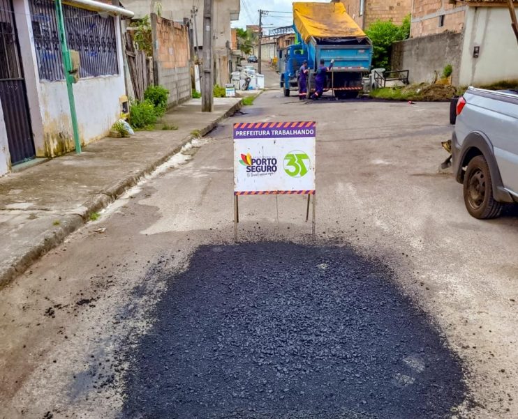 Ruas do bairro Paraguai recebem operação tapa-buracos 21