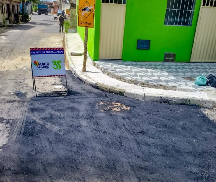 Ruas do bairro Paraguai recebem operação tapa-buracos 20