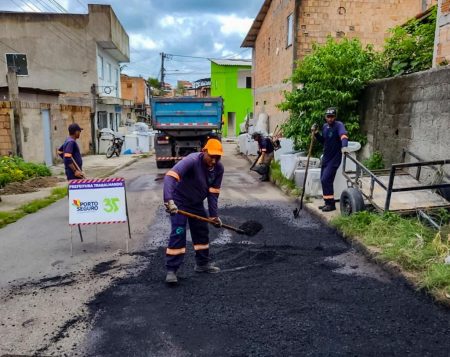 Ruas do bairro Paraguai recebem operação tapa-buracos 5