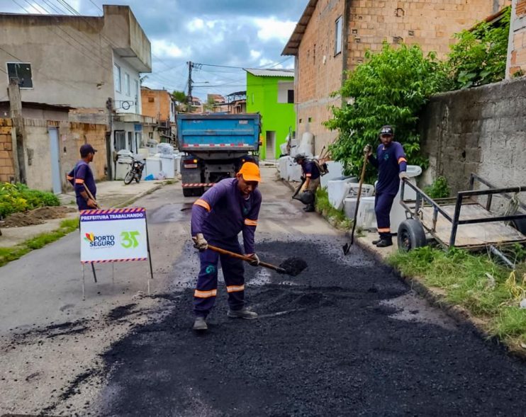 Ruas do bairro Paraguai recebem operação tapa-buracos 4