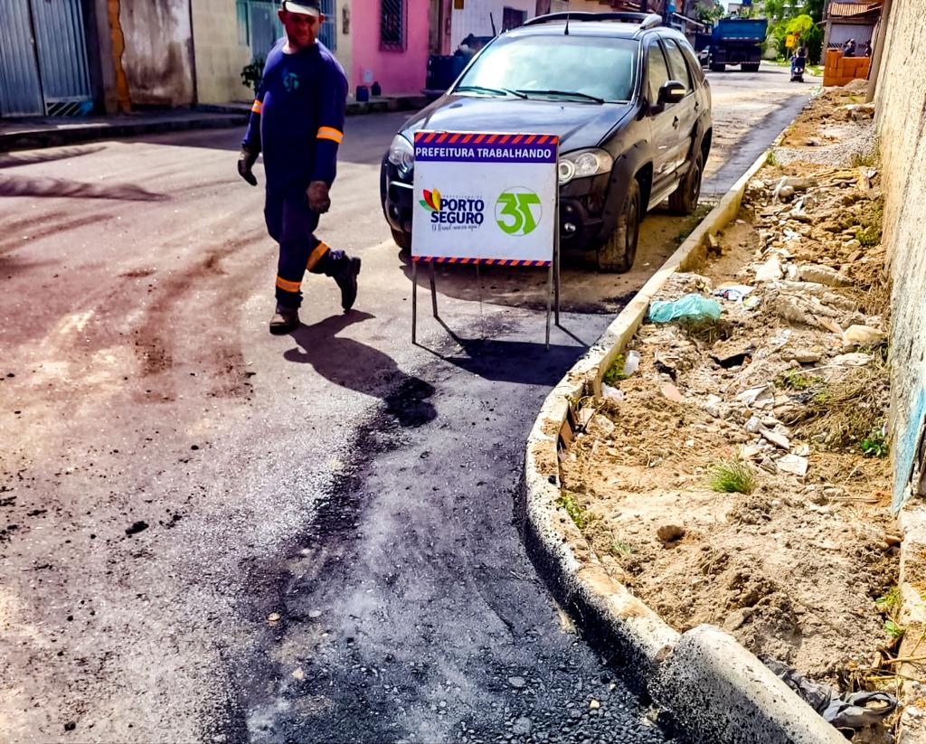 Ruas do bairro Paraguai recebem operação tapa-buracos 5