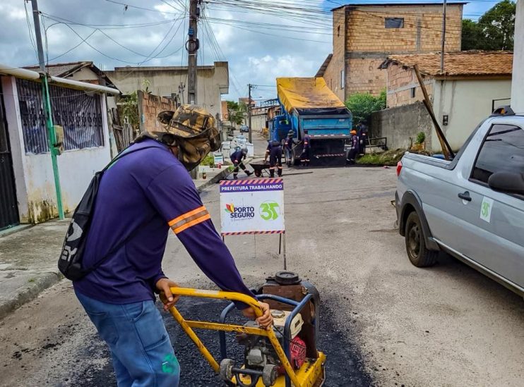 Ruas do bairro Paraguai recebem operação tapa-buracos 16