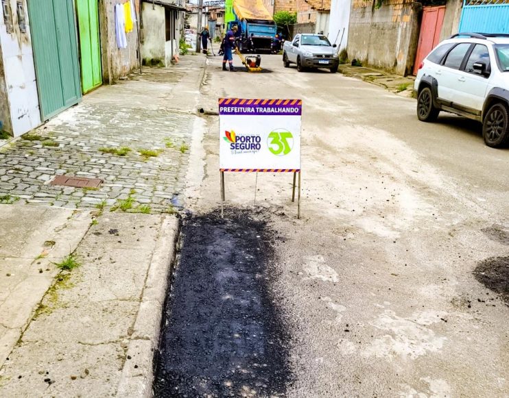 Ruas do bairro Paraguai recebem operação tapa-buracos 15