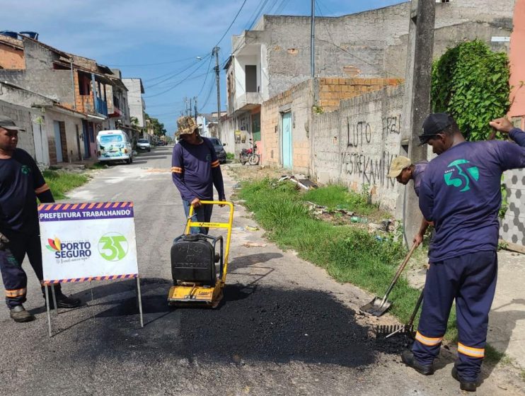 Ruas do bairro Paraguai recebem operação tapa-buracos 11
