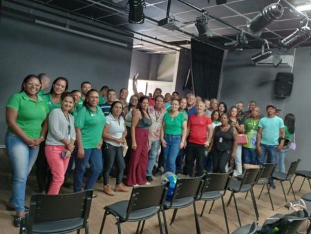 Reunião entre equipe de Endemias e coordenadores de bairro reforça combate ao Aedes Aegypt 9