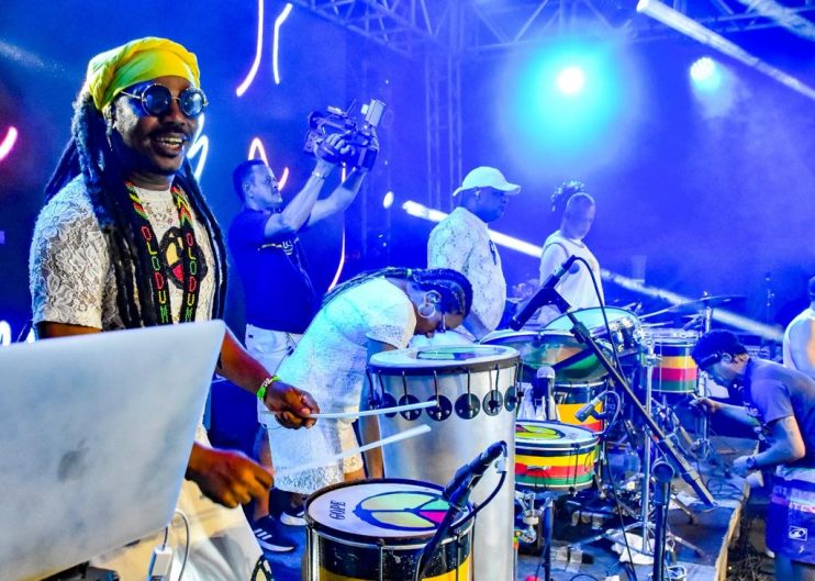 ARRAIAL D'AJUDA VIBRA COM A 23ª FESTA DE IEMANJÁ E SHOW DO OLODUM 25