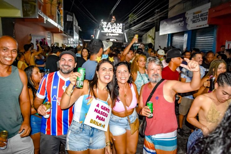 14ª LAVAGEM DA RUA DO CAJUEIRO: BOAS ENERGIAS AO CARNAVAL CULTURAL DE PORTO SEGURO 12