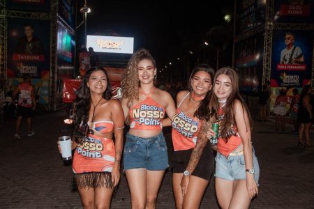 CARNAVAL CULTURAL: TIA NENZINHA E BLOCO NOSSO POINT AGITAM A PASSARELA DA CULTURA 8