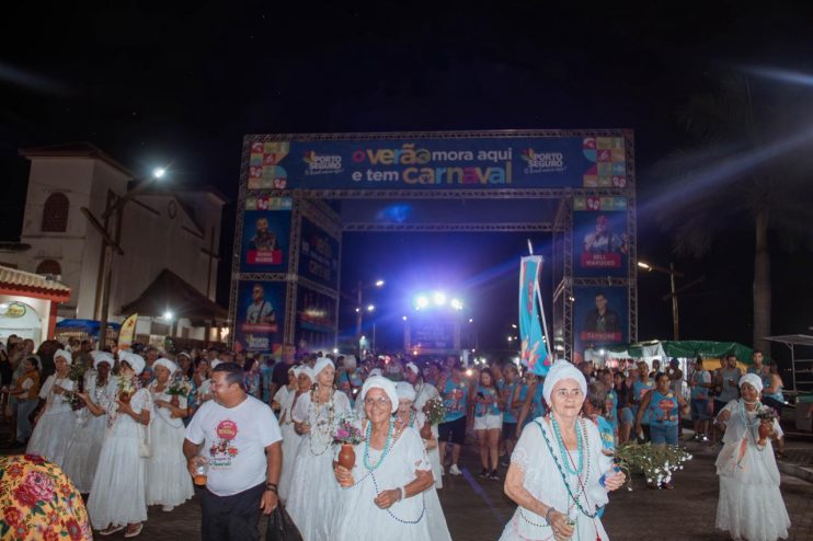 WhatsApp Image 2024-02-09 at 15.10.49 CARNAVAL CULTURAL: TIA NENZINHA E BLOCO NOSSO POINT AGITAM A PASSARELA DA CULTURA 10