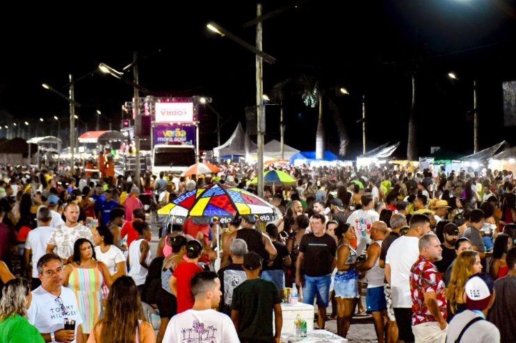 TUCA FERNANDES: EXPLOSÃO DE SUCESSOS NO CARNAVAL DE PORTO SEGURO 17