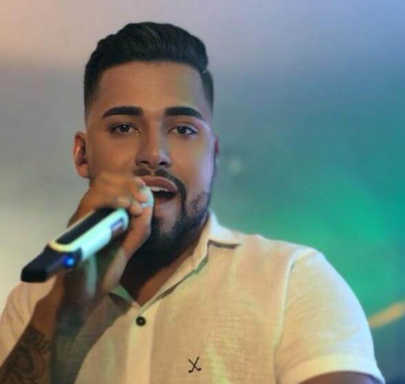 Cantor Nato Miller é uma das grandes revelações do carnaval do interior de Minas Cantor Nato Miller é uma das grandes revelações do carnaval do interior de Minas 4