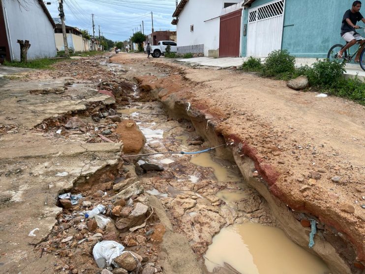 Cordélia garante qualidade dos serviços realizados nas ruas Lima e Caracas, no Dinah Borges 11
