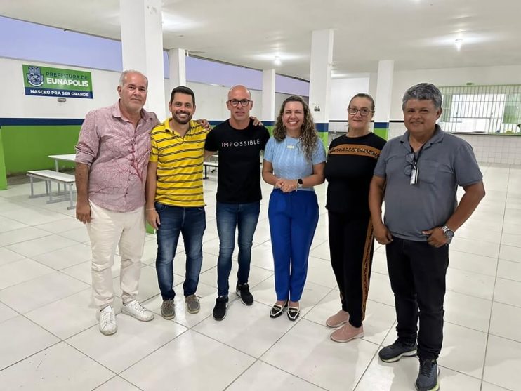 Cordélia acompanha reformas da rede municipal de ensino 13