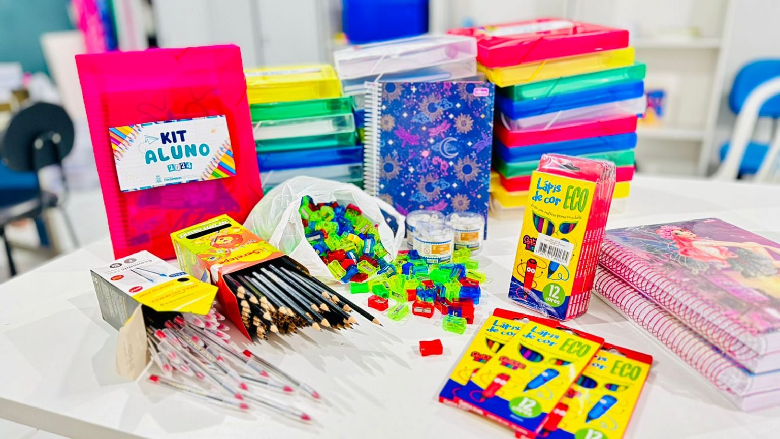 Alunos da rede municipal de ensino de Itagimirim receberão kits de material escolar para o início do ano letivo 9