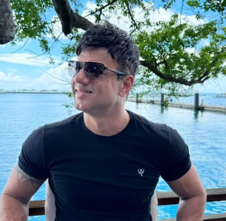 Leonardo Suda Celebra em Hotel Luxuoso em Arraial d’Ajuda! Leonardo Suda Celebra em Hotel Luxuoso em Arraial d’Ajuda! 4