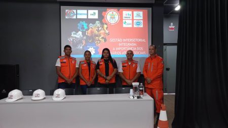 Eunápolis é representada em reunião regional da Defesa Civil para fortalecer resposta a desastres 13