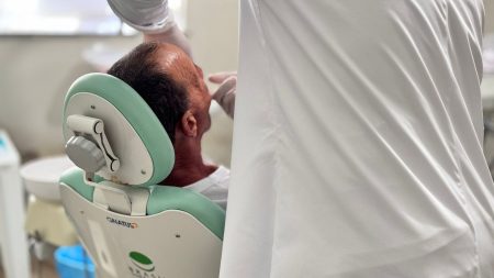 Programa Voltando a Sorrir beneficia centenas de moradores com a entrega de próteses dentárias em Itagimirim 9