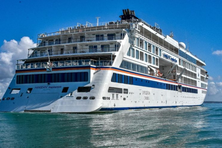 WhatsApp Image 2024-03-08 at 13.00.14 PORTO SEGURO RECEBEU LUXUOSO NAVIO ANSEATIC INSPIRATION 21