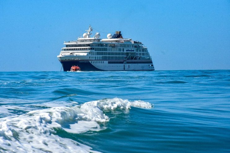 WhatsApp Image 2024-03-08 at 13.00.16 (2) PORTO SEGURO RECEBEU LUXUOSO NAVIO ANSEATIC INSPIRATION 9