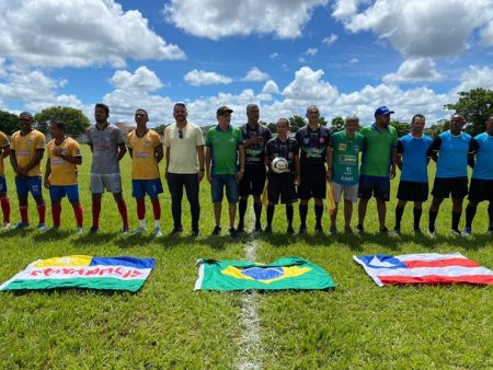 Cordélia garante apoio a campeonato de futebol em Eunápolis 20