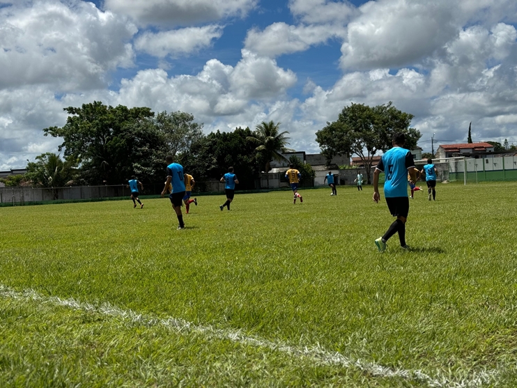 Cordélia garante apoio a campeonato de futebol em Eunápolis 49