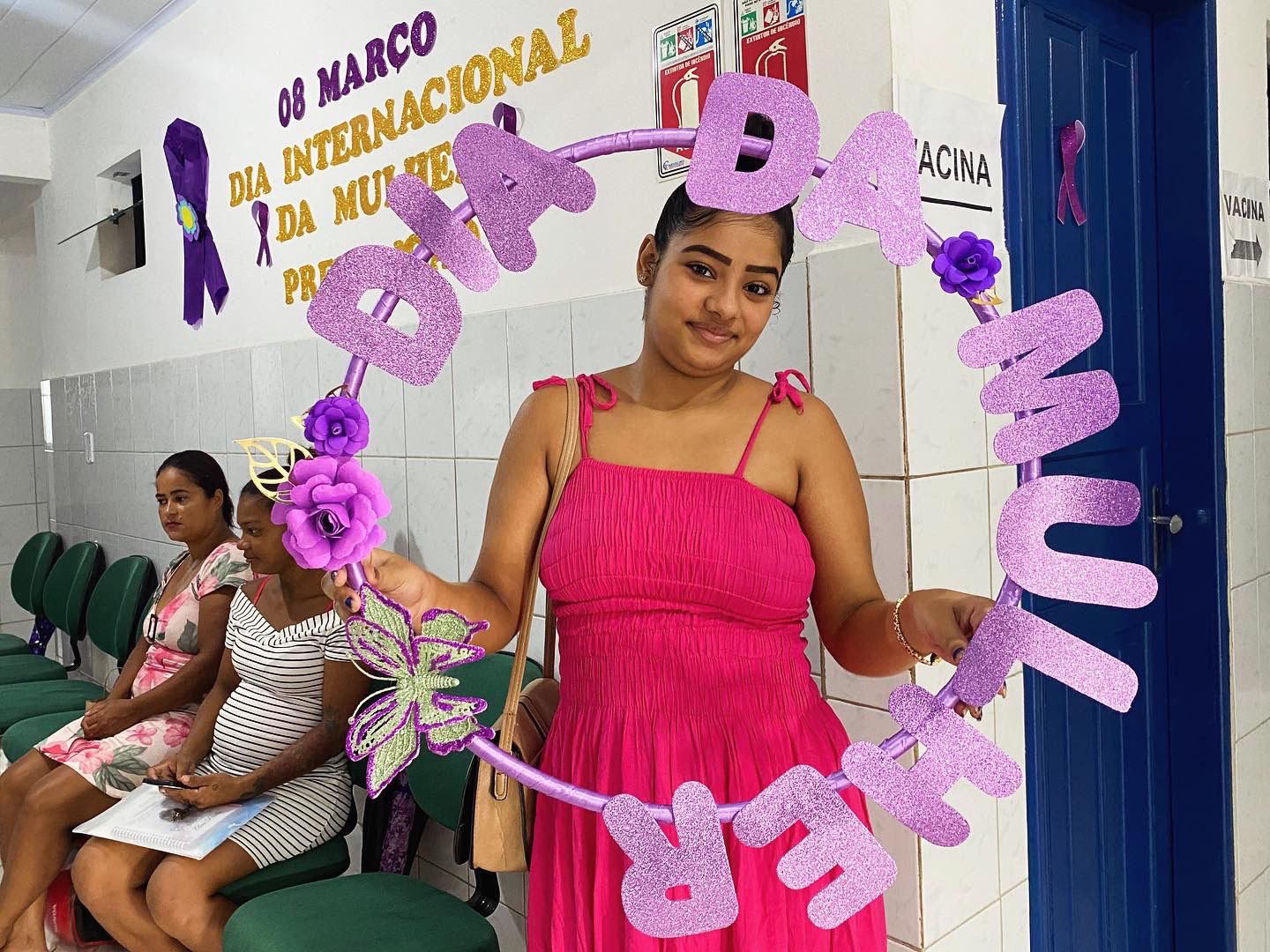 Prefeitura de Eunápolis intensifica ações de saúde feminina em campanha contra câncer de colo do útero 14