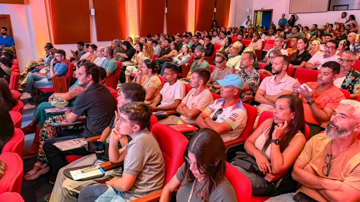 PALESTRA DE THIAGO AKIRA SOBRE MARKETING DIGITAL NO TURISMO LOTA AUDITÓRIO DO SENAC 15