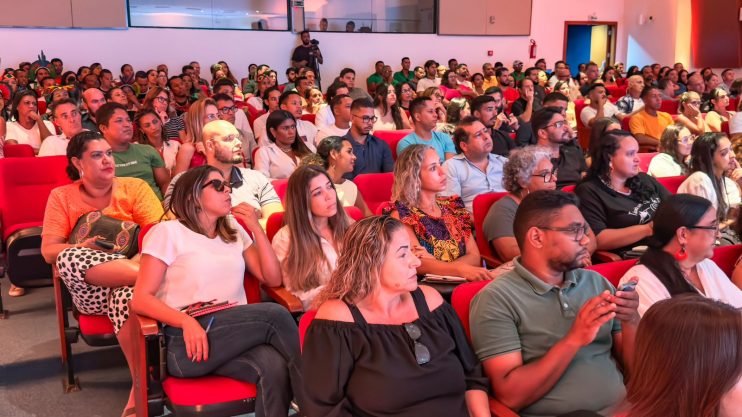 PALESTRA DE THIAGO AKIRA SOBRE MARKETING DIGITAL NO TURISMO LOTA AUDITÓRIO DO SENAC 17