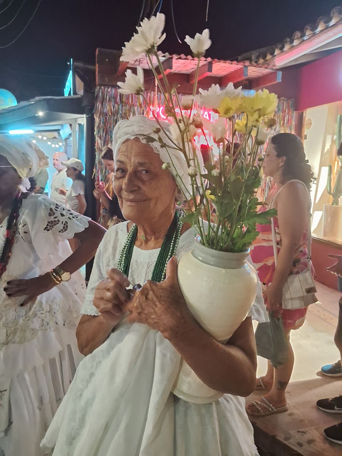 FESTIVAL SEMANA SANTA NA RUA DO MUCUGÊ: DIVERSÃO E CELEBRAÇÃO CULTURAL EM ARRAIAL D’AJUDA 6