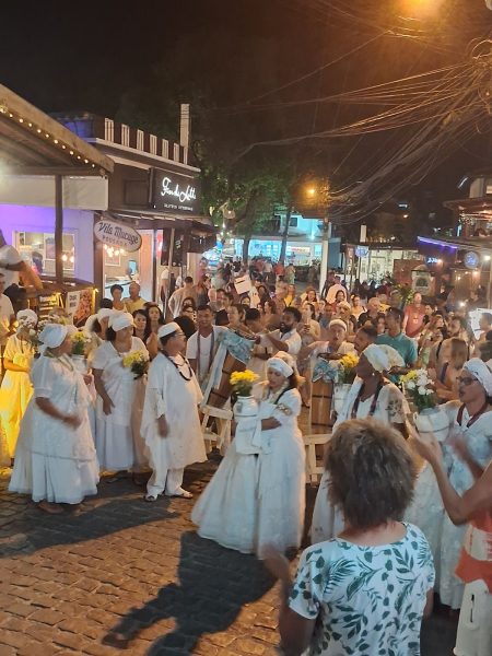 FESTIVAL SEMANA SANTA NA RUA DO MUCUGÊ: DIVERSÃO E CELEBRAÇÃO CULTURAL EM ARRAIAL D’AJUDA 5