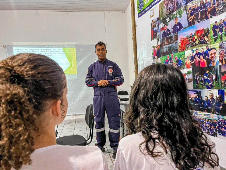 Prefeitura de Eunápolis inicia projeto-piloto “Samuzinho” para estudantes com aulas sobre o SAMU192 14