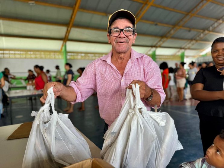 18 mil quilos de peixes entregues: Prefeita Cordélia bate recorde na distribuição de peixes na Semana Santa pelo 3º ano consecutivo 28