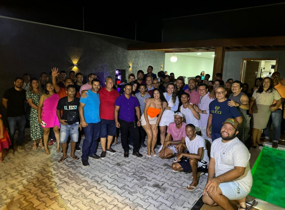 Adriano Cardoso recebe prefeita Cordélia em sua casa para reafirmar seu apoio à prefeita 26