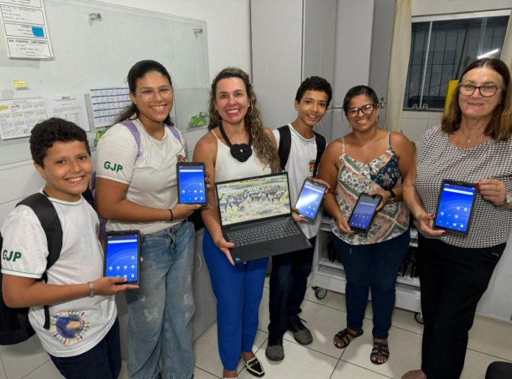 Escolas da rede municipal recebem novos equipamentos em visita de Cordélia 4