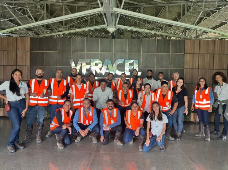 Parceria entre Veracel e SENAI amplia as oportunidades de formação profissional no Sul da Bahia Parceria entre Veracel e SENAI amplia as oportunidades de formação profissional no Sul da Bahia 4