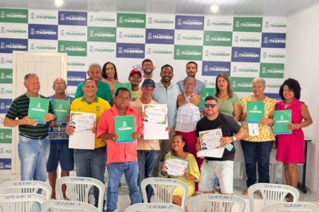 Prefeitura reúne fazedores de cultura para a assinatura dos termos de execução cultura da Lei Paulo Gustavo 11